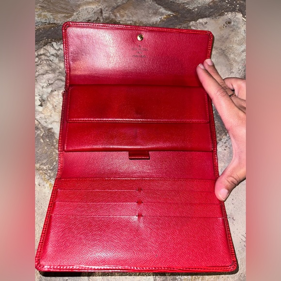 AUTHENTIC Louis Vuitton red epi international wallet with chain - Picture 8 of 10